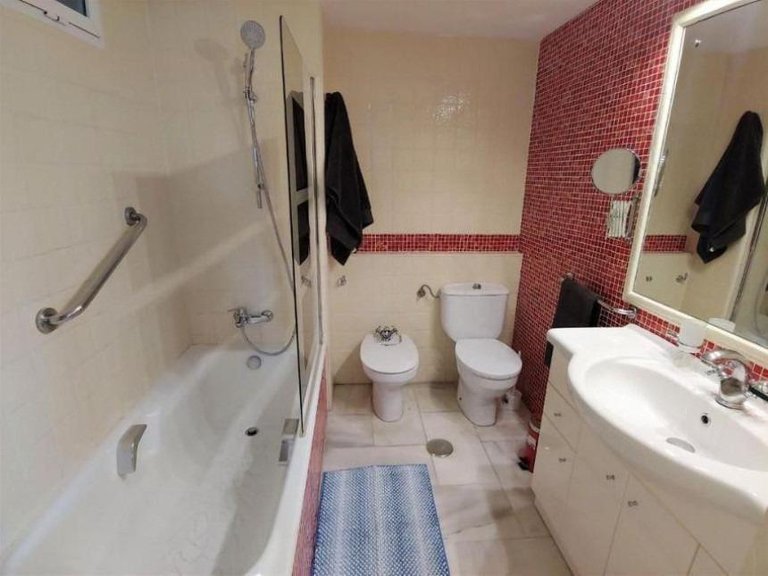 Apartment for Sale in Benalmadena, Malaga 11