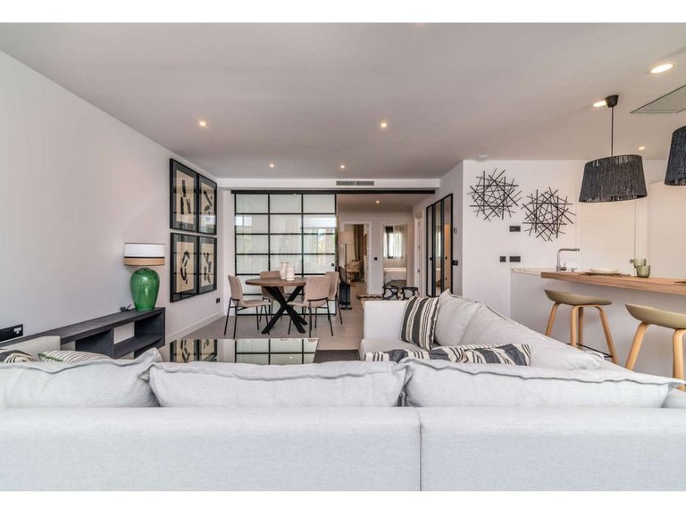 Penthouse for Sale in Costa del Sol Estepona, Malaga 13
