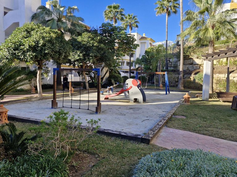 Apartment for Sale in Calanova Golf, Malaga 17