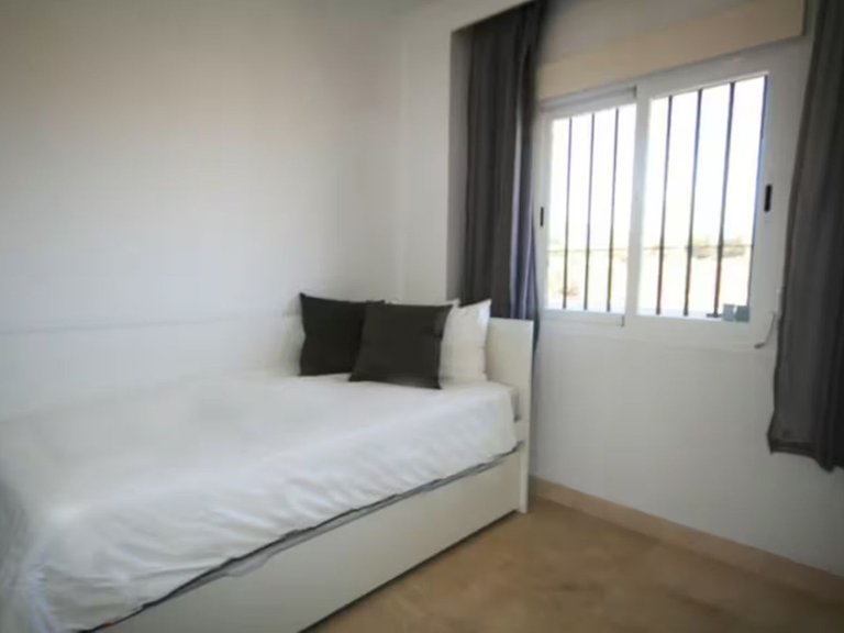 Apartment for Sale in Calanova Golf, Malaga 8