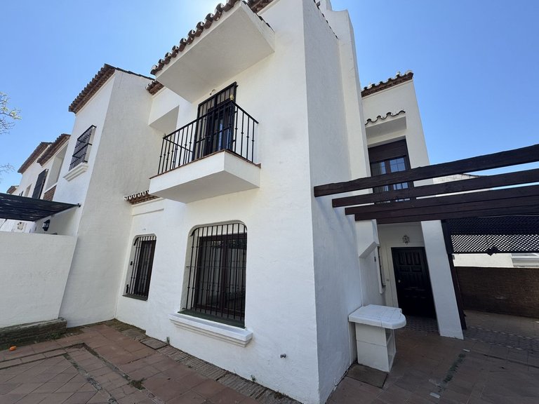 Villa for Sale in Marbella, Malaga 1
