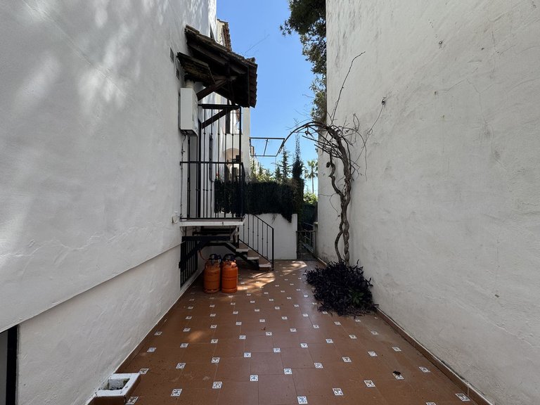 Villa for Sale in Marbella, Malaga 12