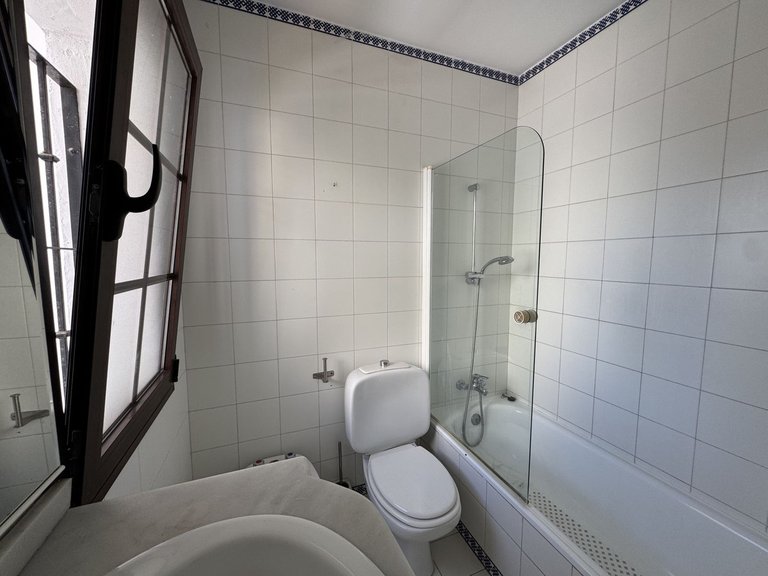 Villa for Sale in Marbella, Malaga 26