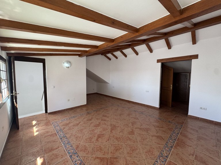 Villa for Sale in Marbella, Malaga 31