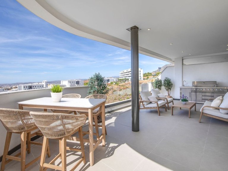 Apartment for Sale in Higueron, Malaga 12