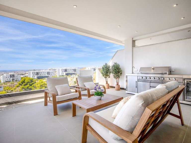 Apartment for Sale in Higueron, Malaga 14