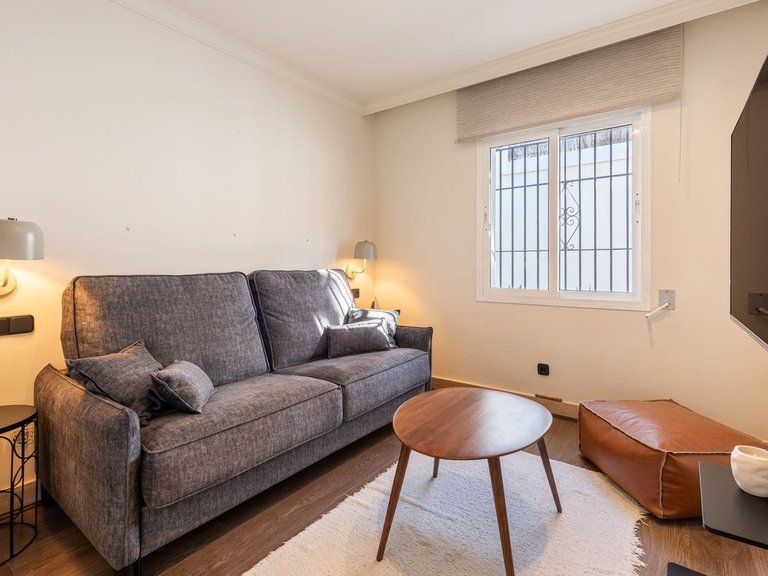 Villa for Sale in The Golden Mile, Malaga 15