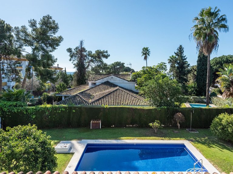 Villa for Sale in The Golden Mile, Malaga 27