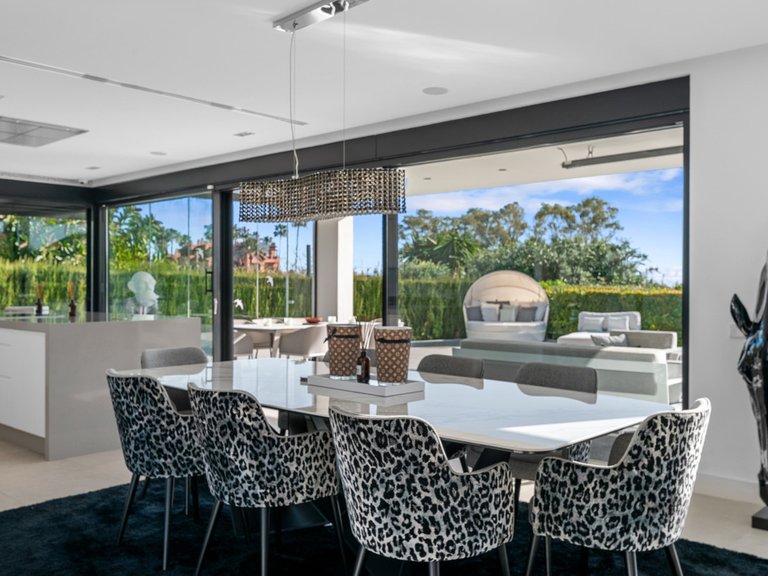 Villa for Sale in Los Monteros, Malaga 52