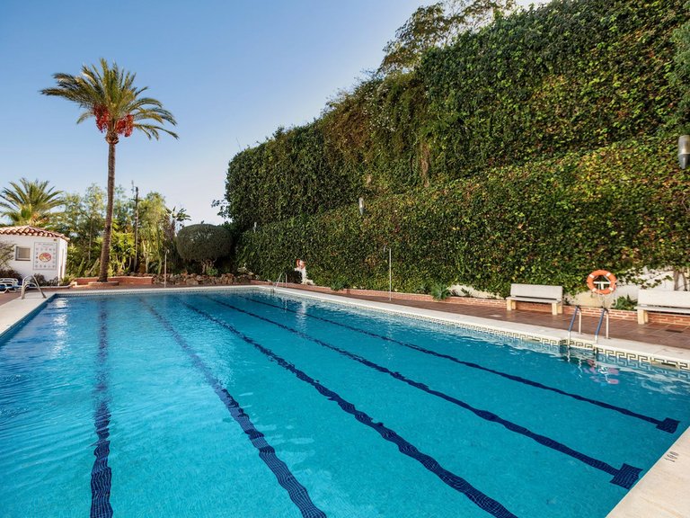 Apartment for Sale in Nueva Andalucía, Malaga 11