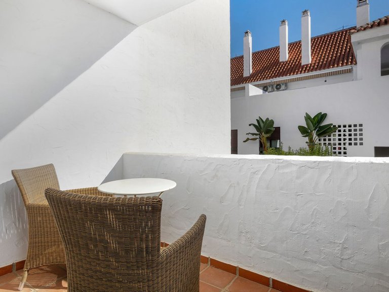 Apartment for Sale in Nueva Andalucía, Malaga 7