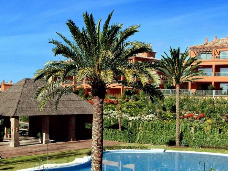 Apartment for Sale in Atalaya, Malaga 1