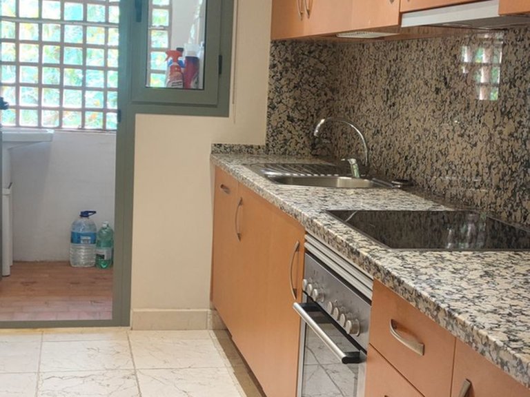 Apartment for Sale in Atalaya, Malaga 16