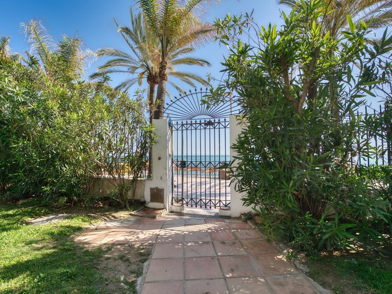 Apartment for Sale in Marbella, Malaga 15