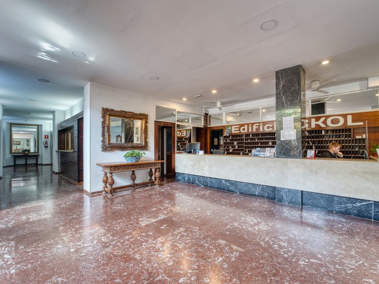 Apartment for Sale in Marbella, Malaga 35