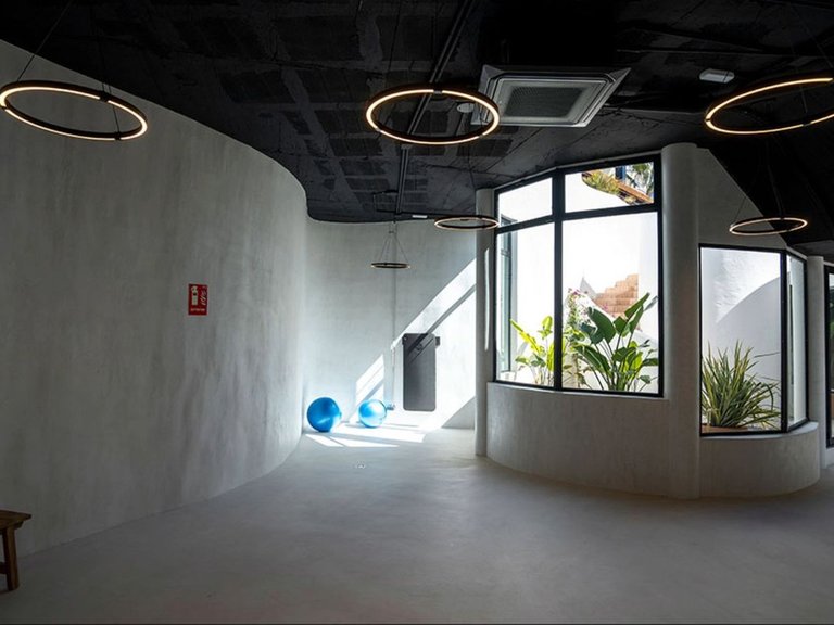 Apartment for Sale in Nueva Andalucía, Malaga 25