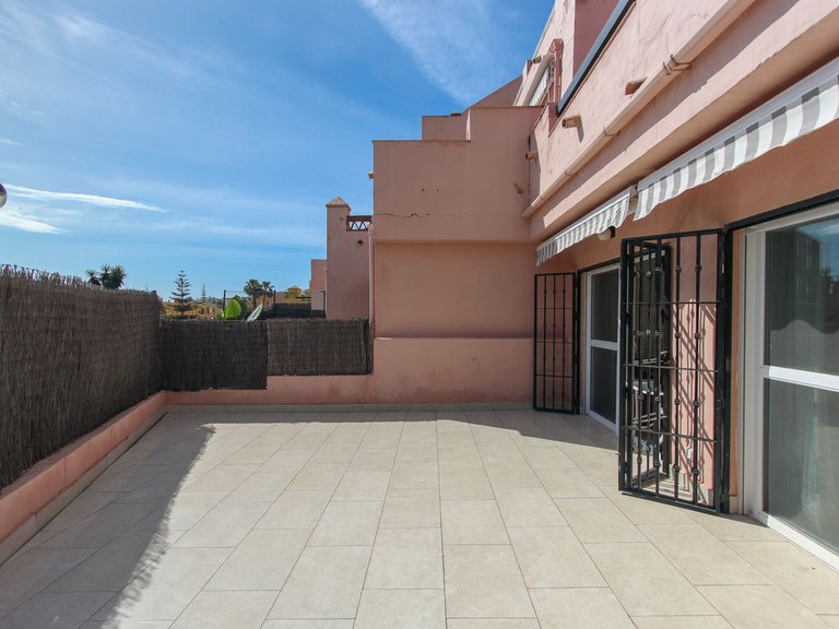 Apartment for Sale in Guadalmina Alta, Malaga 8