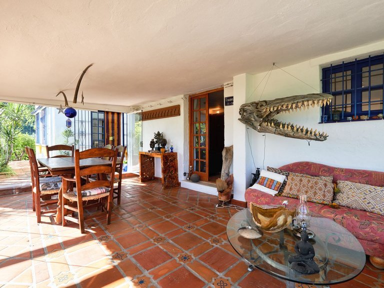 Villa for Sale in Estepona, Malaga 1