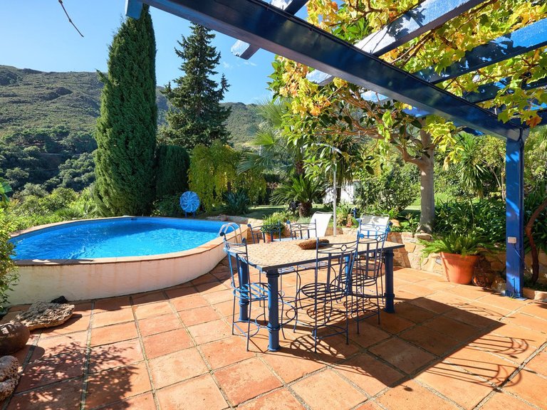 Villa for Sale in Estepona, Malaga 4