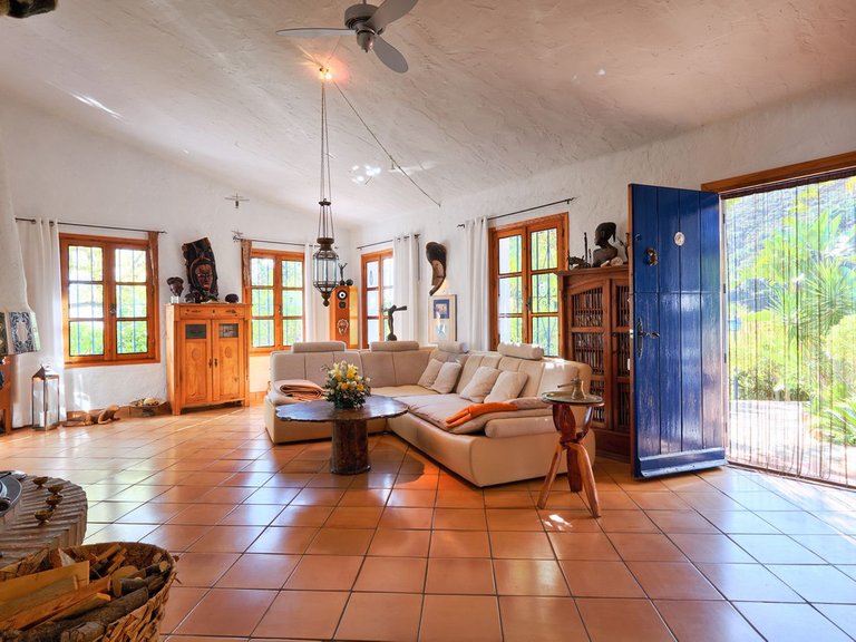 Villa for Sale in Estepona, Malaga 7