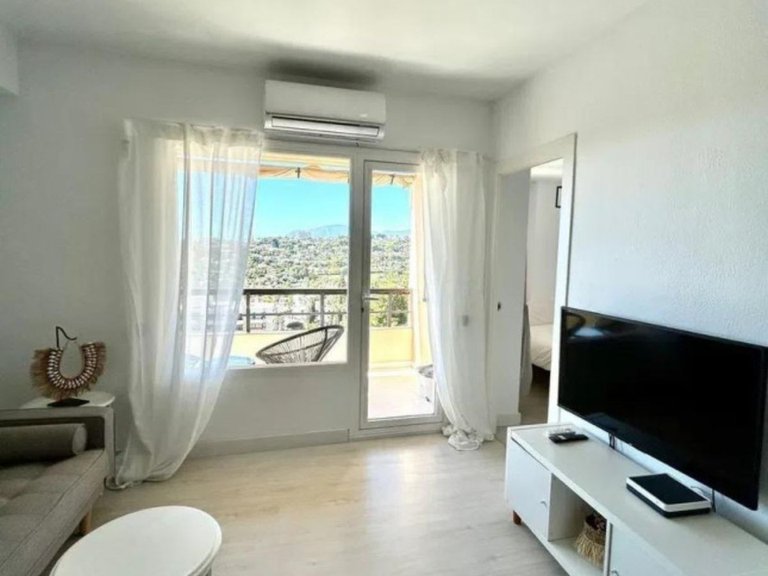 Apartment for Sale in Nueva Andalucía, Malaga 3