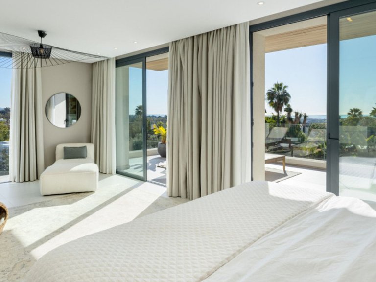 Villa for Sale in Marbella, Malaga 4