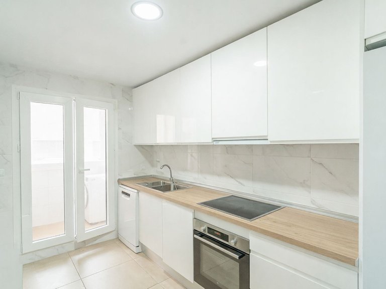 Apartment for Sale in Fuengirola, Malaga 24