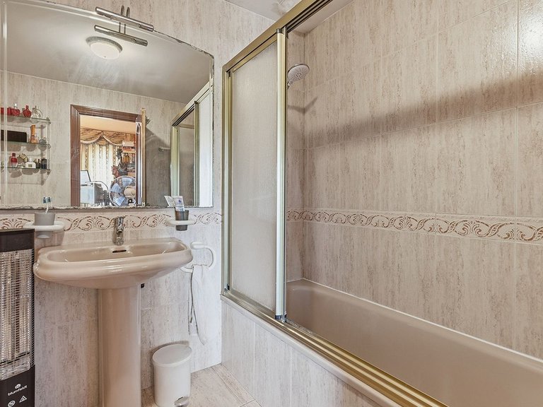 Villa for Sale in Torrequebrada, Malaga 38