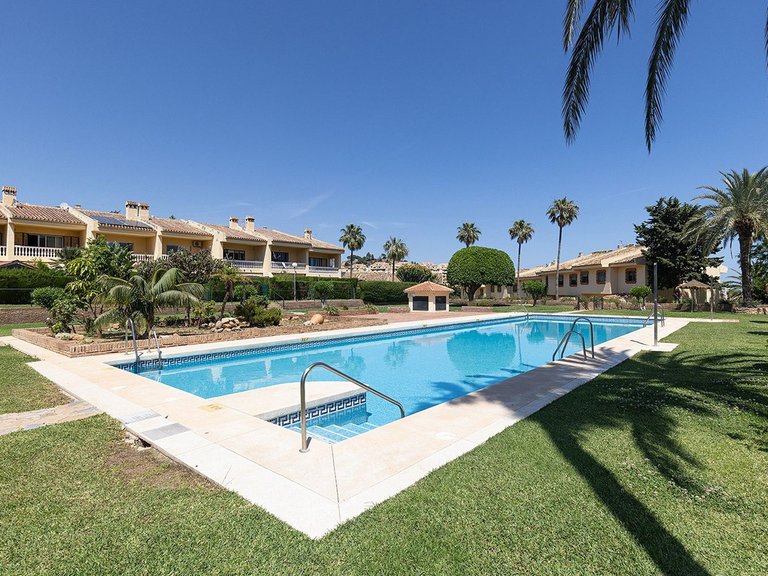 Villa for Sale in Torrequebrada, Malaga 46