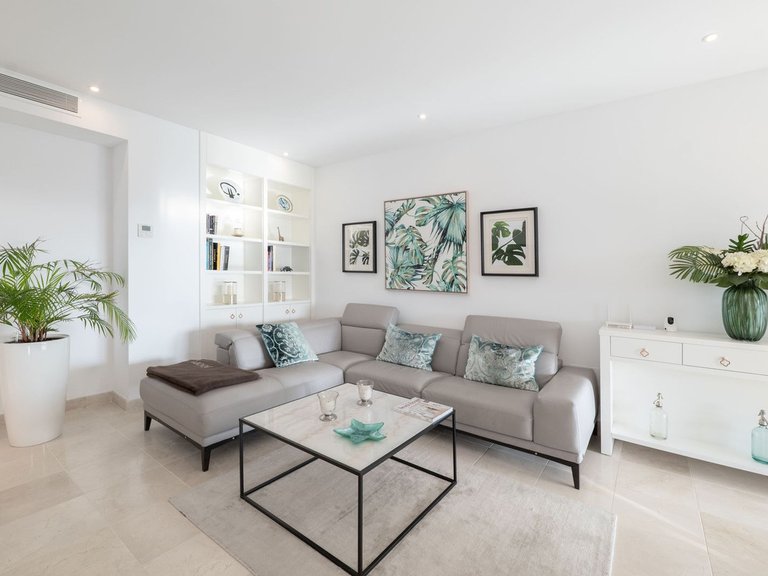 Apartment for Sale in Los Flamingos, Malaga 15