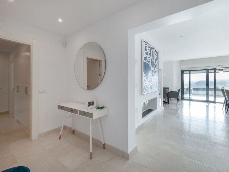 Apartment for Sale in Los Flamingos, Malaga 16