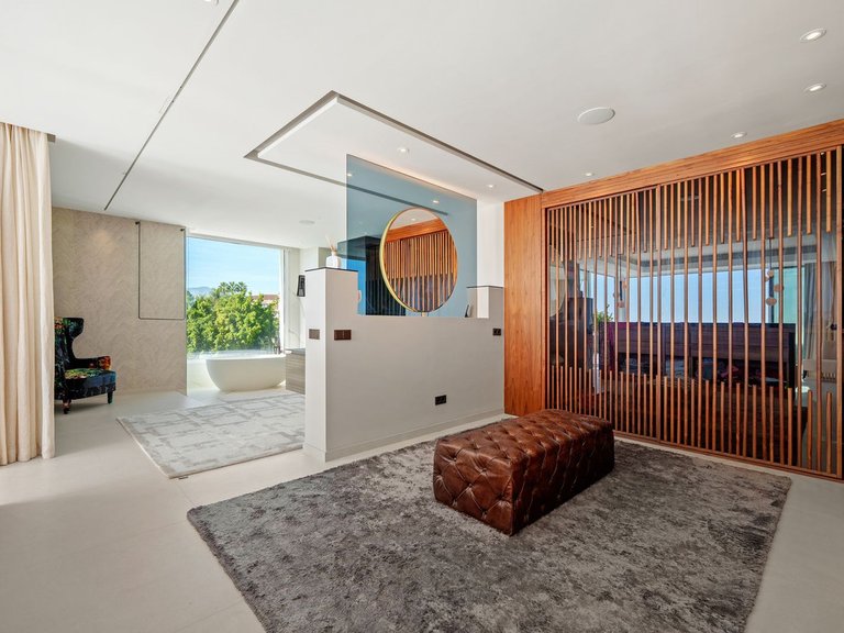 Villa for Sale in Benahavís, Malaga 28