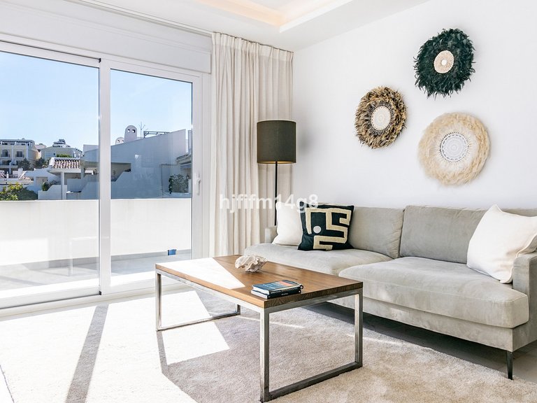 Apartment for Sale in Nueva Andalucía, Malaga 16