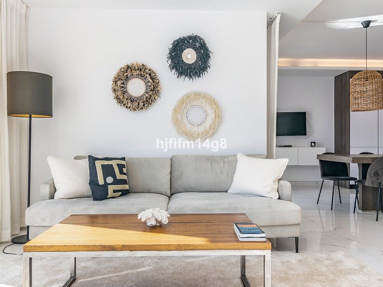 Apartment for Sale in Nueva Andalucía, Malaga 18