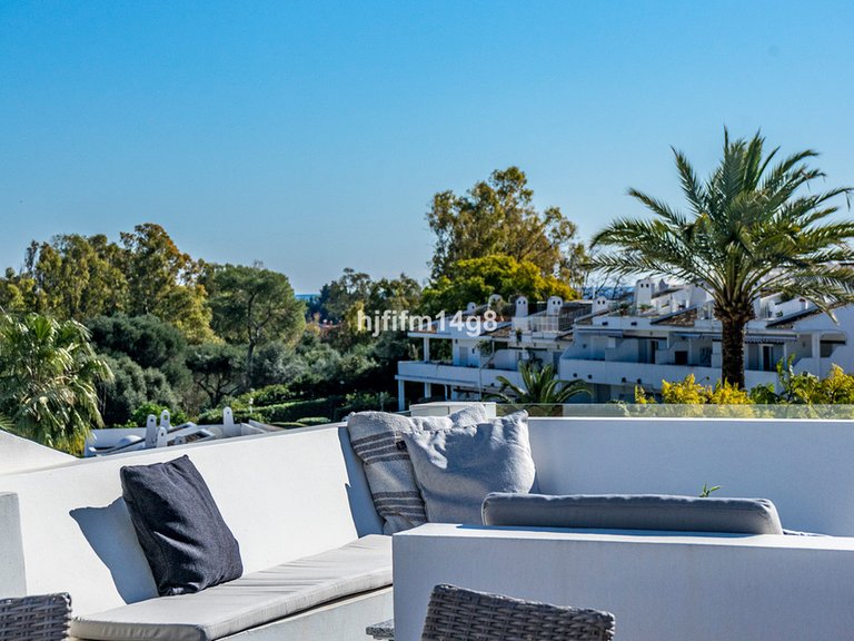 Apartment for Sale in Nueva Andalucía, Malaga 34