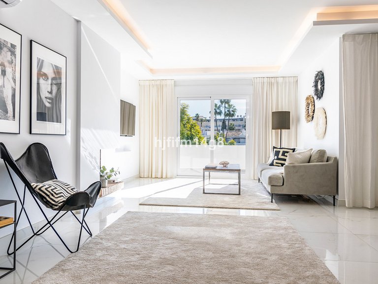 Apartment for Sale in Nueva Andalucía, Malaga 7
