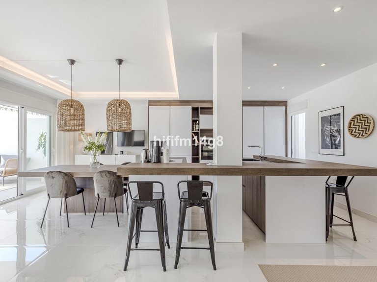 Apartment for Sale in Nueva Andalucía, Malaga 8
