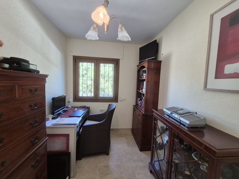 Town House for Sale in La Duquesa, Malaga 23