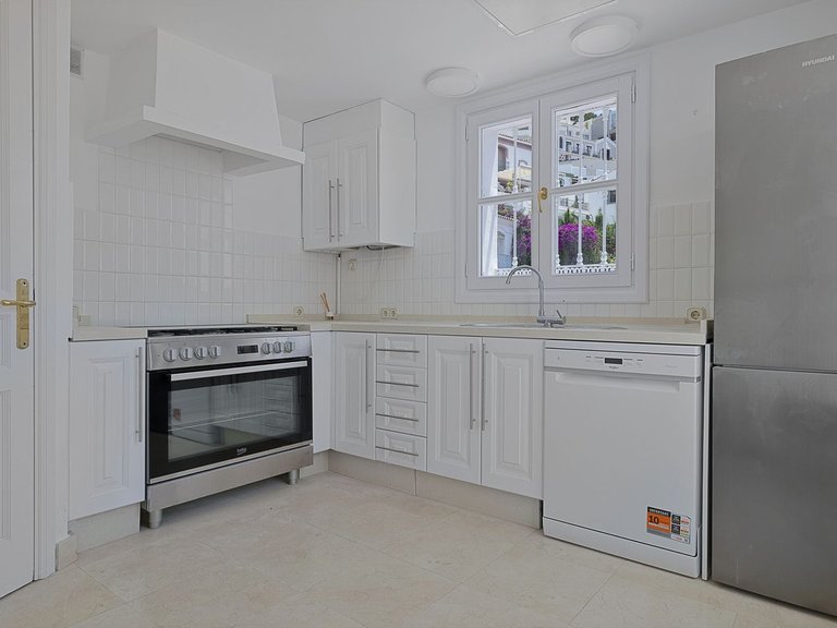 Villa for Sale in Benahavís, Malaga 4
