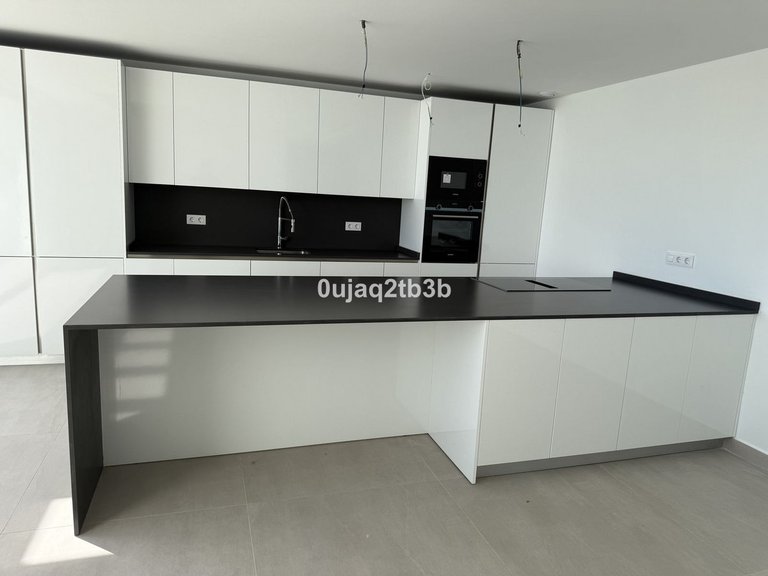 Apartment for Sale in Estepona, Malaga 5