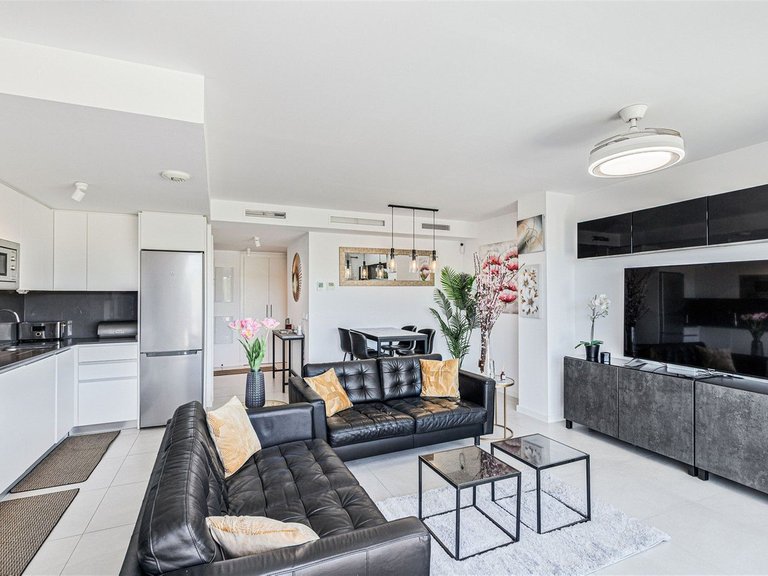 Apartment for Sale in Estepona, Malaga 10