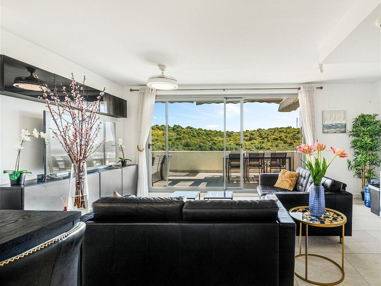 Apartment for Sale in Estepona, Malaga 2
