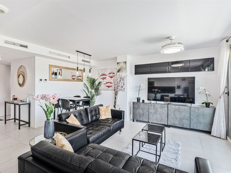 Apartment for Sale in Estepona, Malaga 4