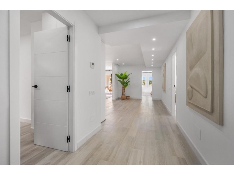 Apartment for Sale in Nueva Andalucía, Malaga 10