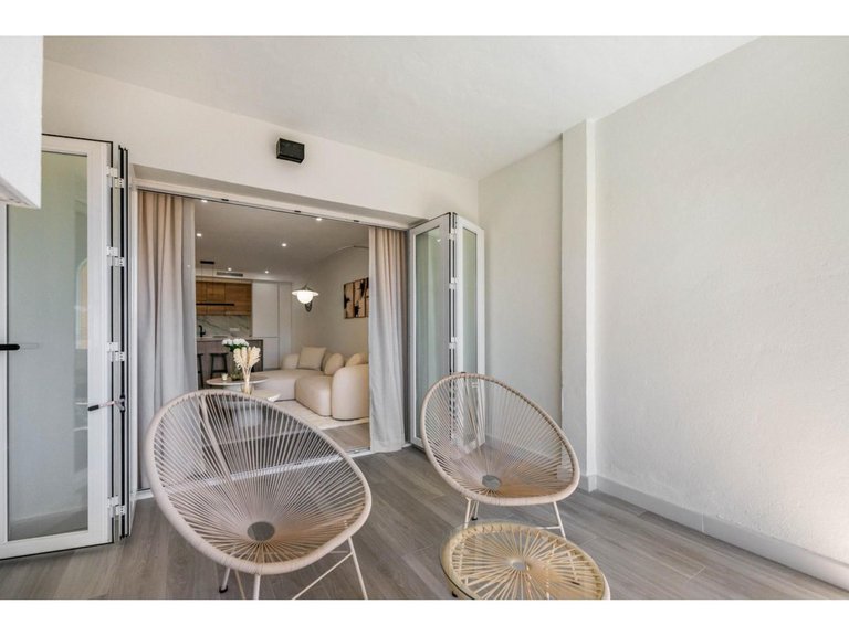Apartment for Sale in Nueva Andalucía, Malaga 25