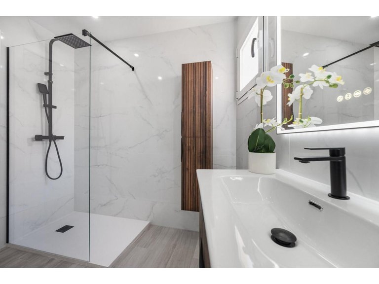 Apartment for Sale in Nueva Andalucía, Malaga 7
