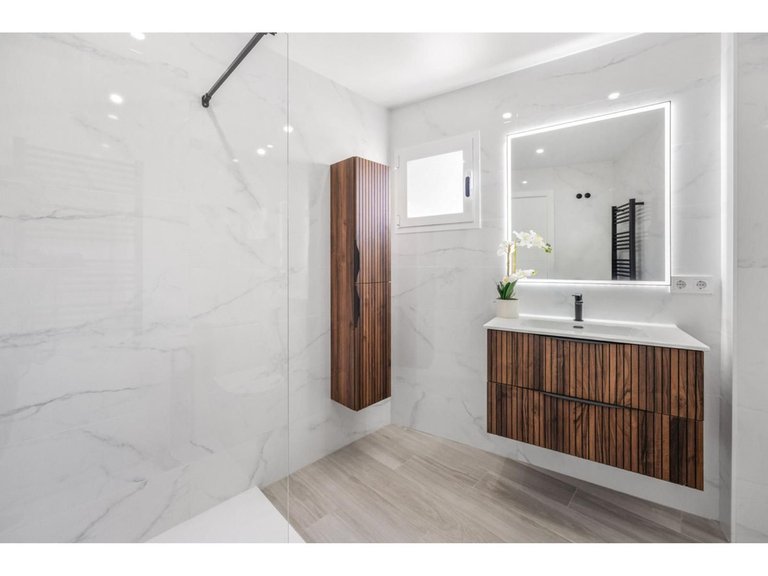 Apartment for Sale in Nueva Andalucía, Malaga 8