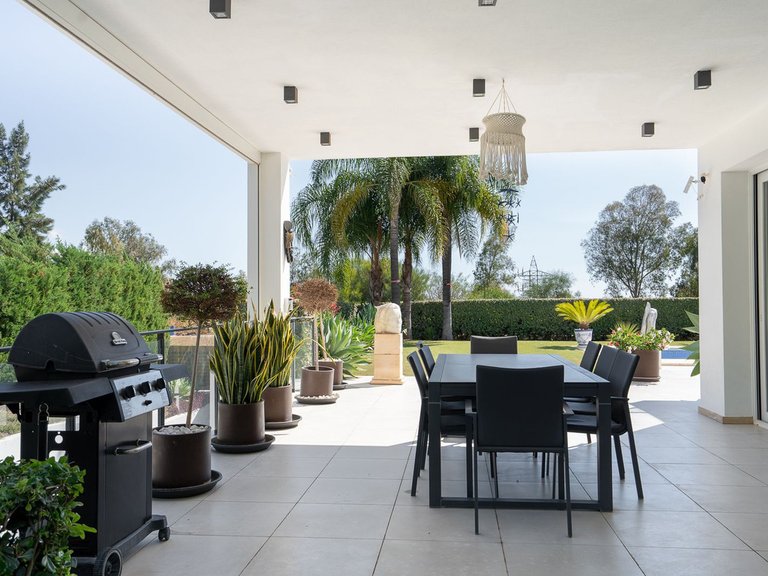 Villa for Sale in La Quinta, Malaga 13