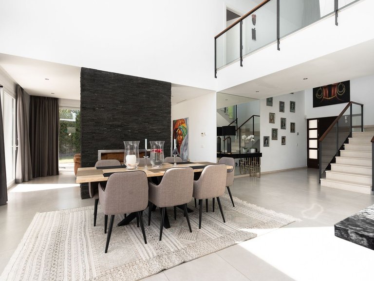 Villa for Sale in La Quinta, Malaga 14
