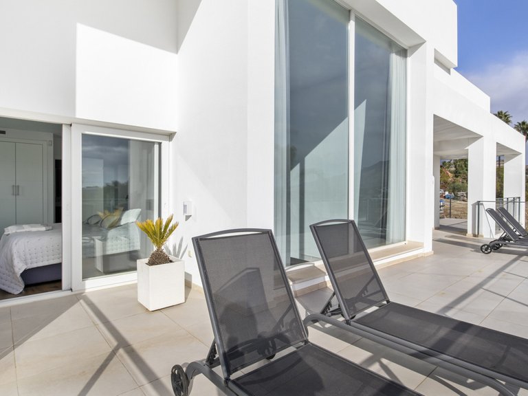 Villa for Sale in La Quinta, Malaga 28